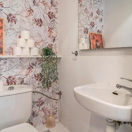2 Bedroom Gorgeous In